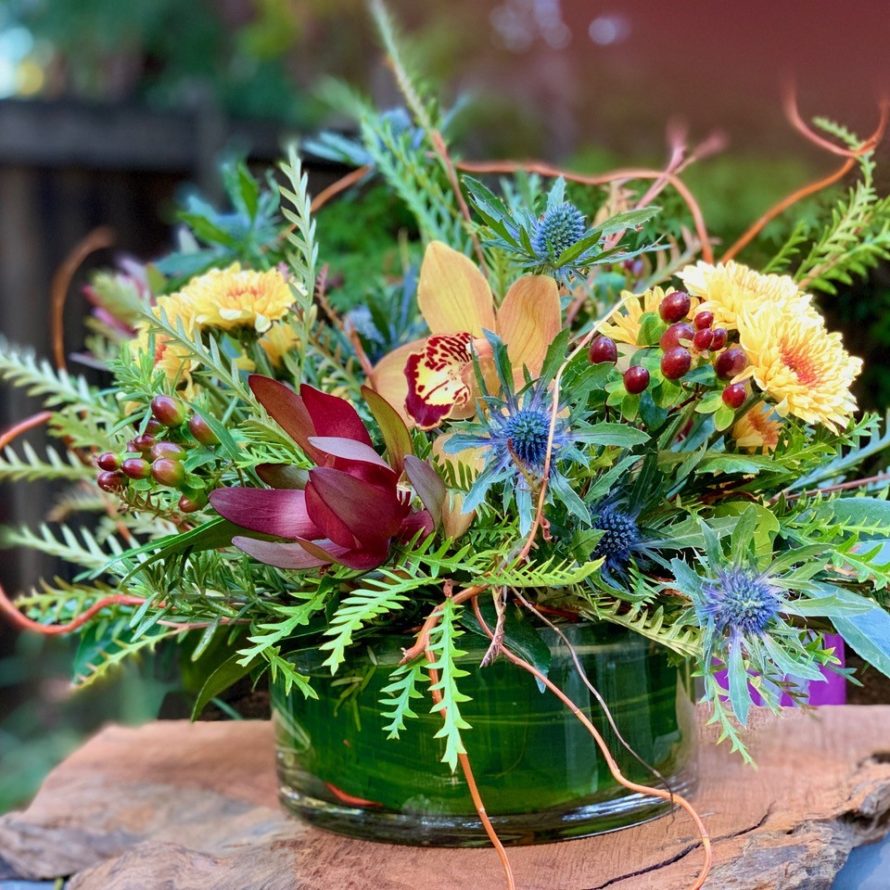 SOLD OUT — Holiday Tablescapes With Flowers